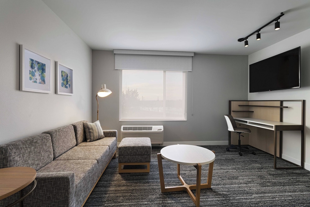TownePlace Suites by Marriott Brentwood - photo 9