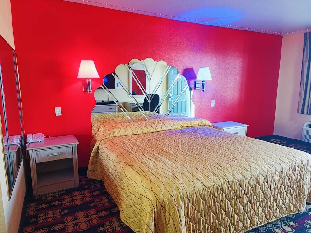 Heights Inn - photo 11