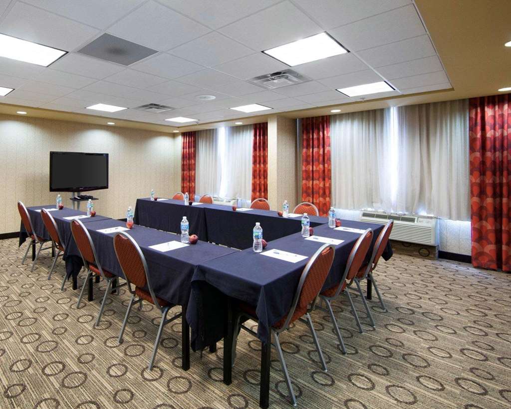 Comfort Inn Oak Ridge Knoxville - photo 54