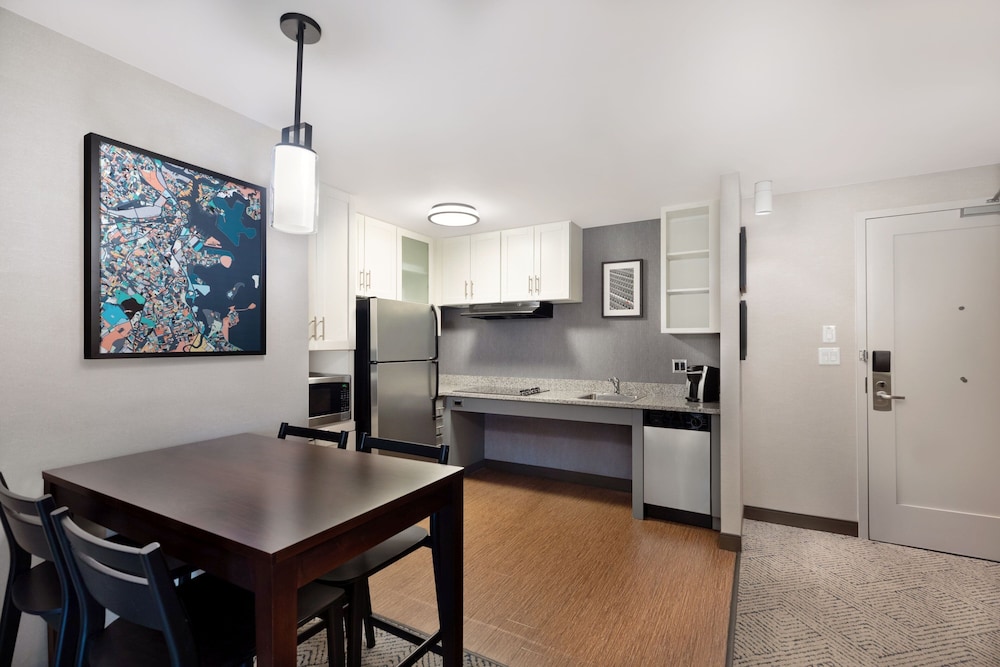 Residence Inn by Marriott Boston Back Bay Fenway - photo 10