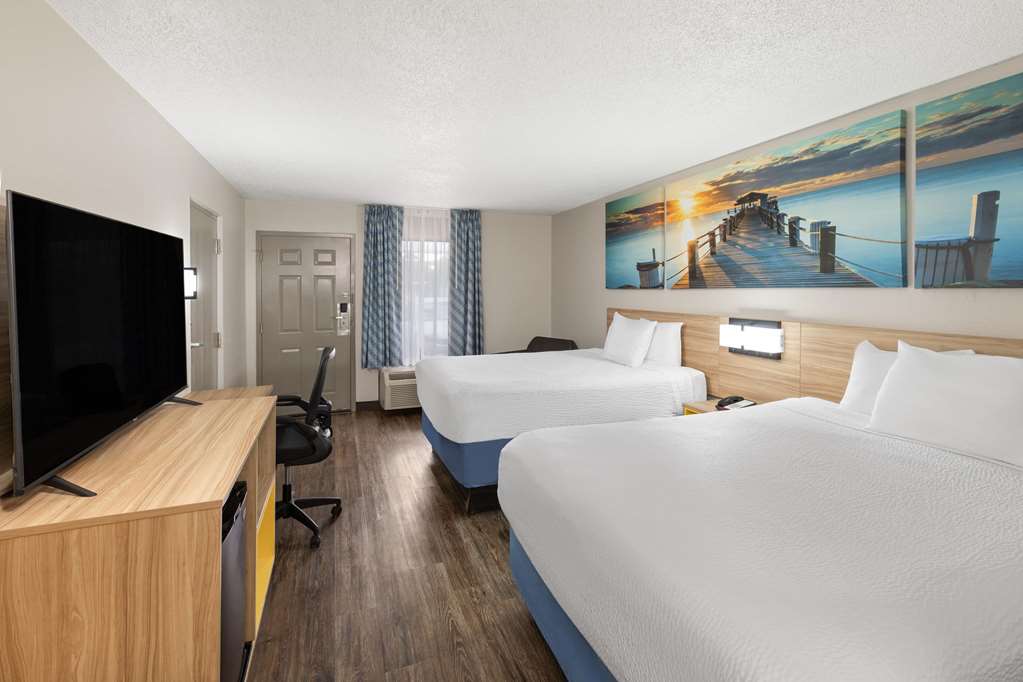 Days Inn by Wyndham Oak Grove Ft. Campbell - photo 10