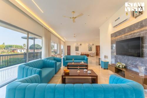 StayVista at Villa Solace with Lawn