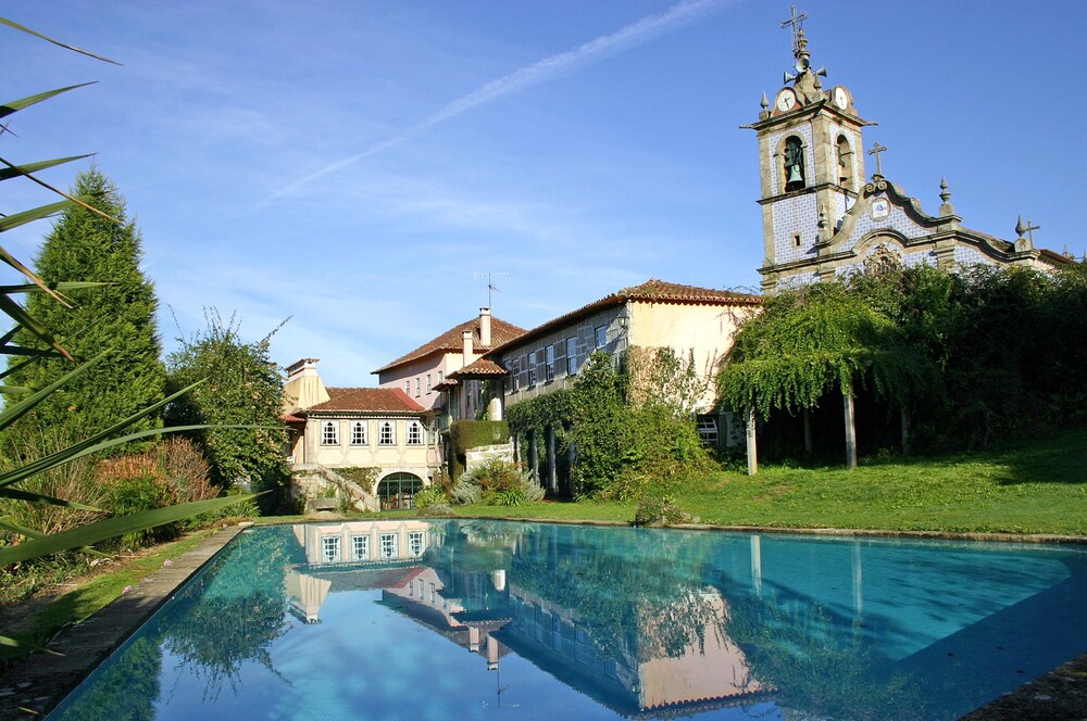 Casa Dos Assentos — 4-Star Luxury Hotel in Barcelos, Portugal
