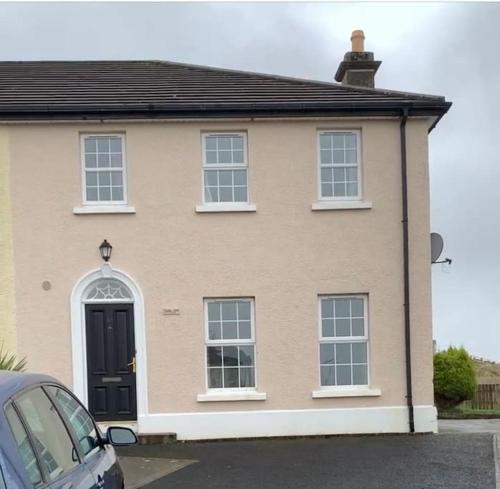 Four bedroomed Townhouse — 4-Star Luxury Hotel in Letterkenny, Republic of Ireland