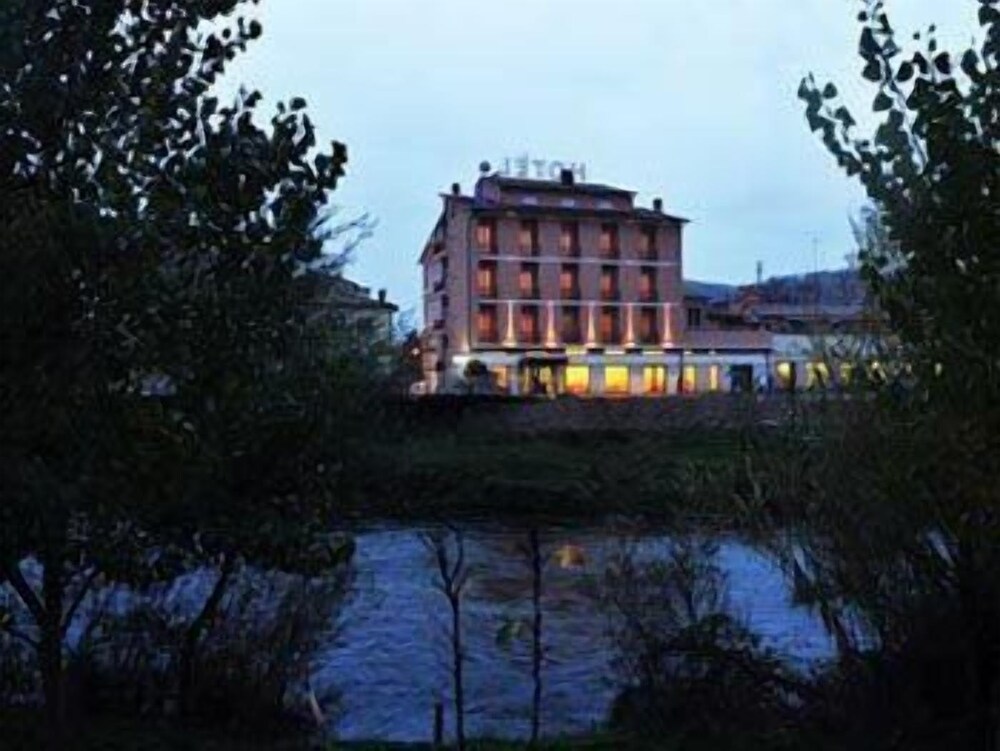 Hotel Cavour — hotel in Rieti