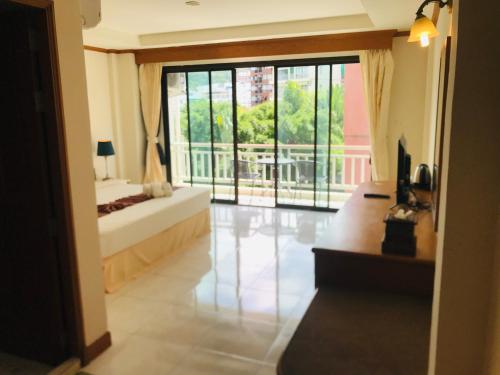 Global Hotel Beach View - last minute hotel in Patong