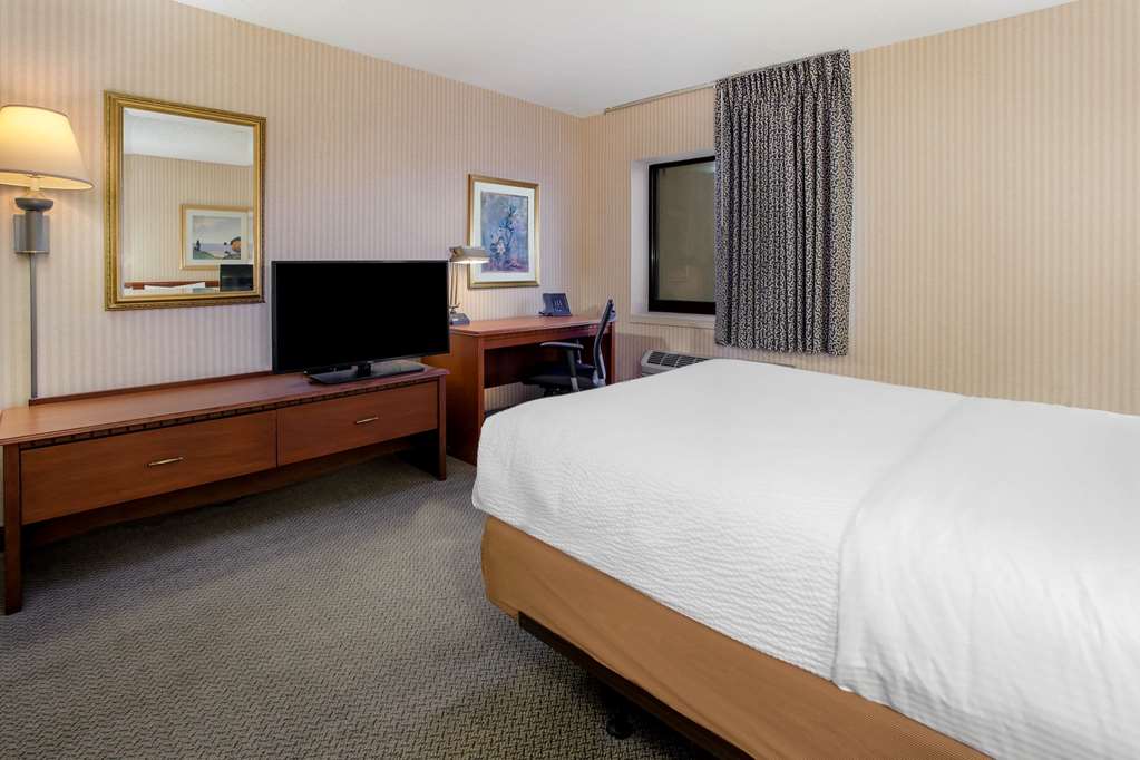 La Quinta Inn by Wyndham Detroit Southgate - photo 9