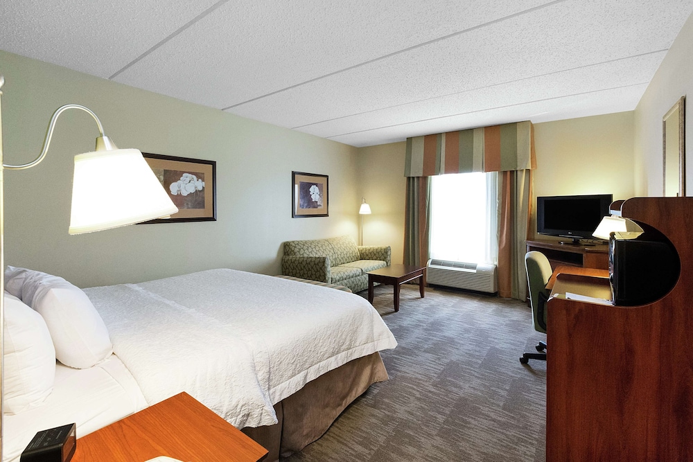 Hampton Inn & Suites Blairsville - photo 26