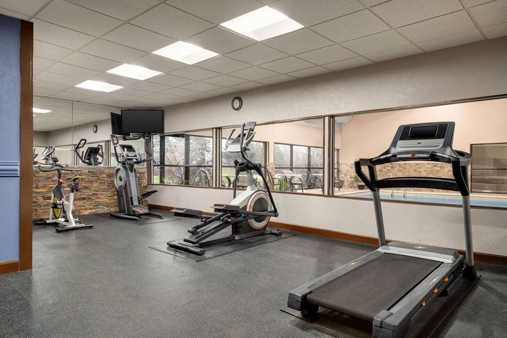 AmericInn by Wyndham Grand Rapids Airport North - photo 7