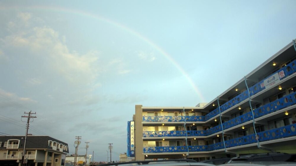 Ocean 7 - carbon neutral hotel in Ocean City