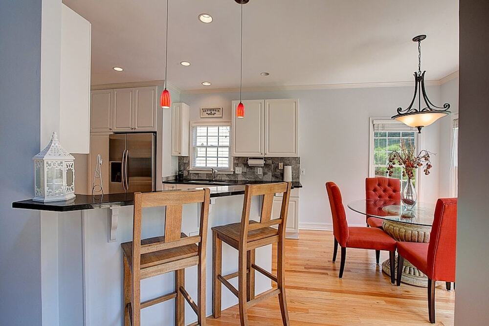 Peachy Keen Luxury Estate - photo 12