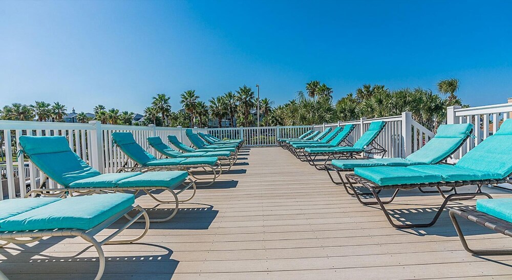 No Worries Beautiful 2 bed 2 bath at The Palms Great Location and Amenities Galore - photo 4