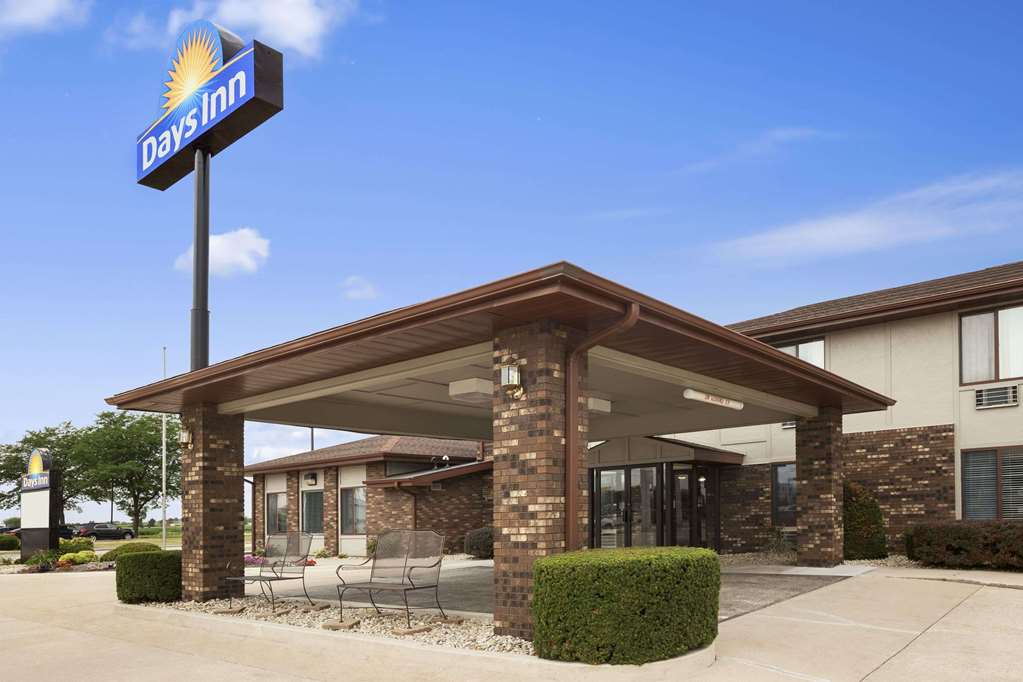Days Inn by Wyndham Oglesby Starved Rock - photo 2