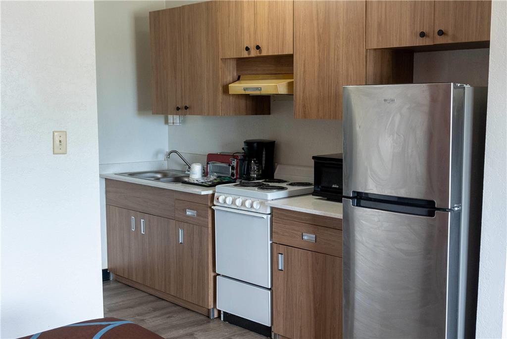 Super 8 by Wyndham Newcastle - photo 25