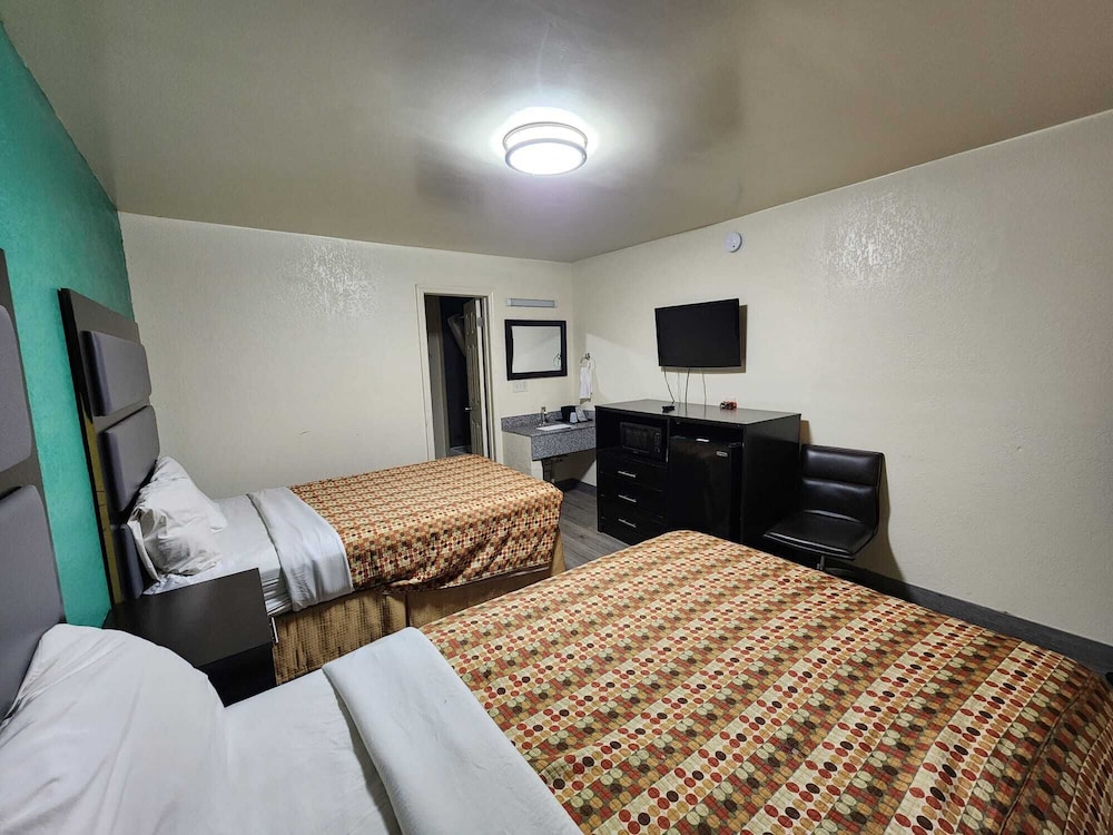 Green Garden Inn - photo 12