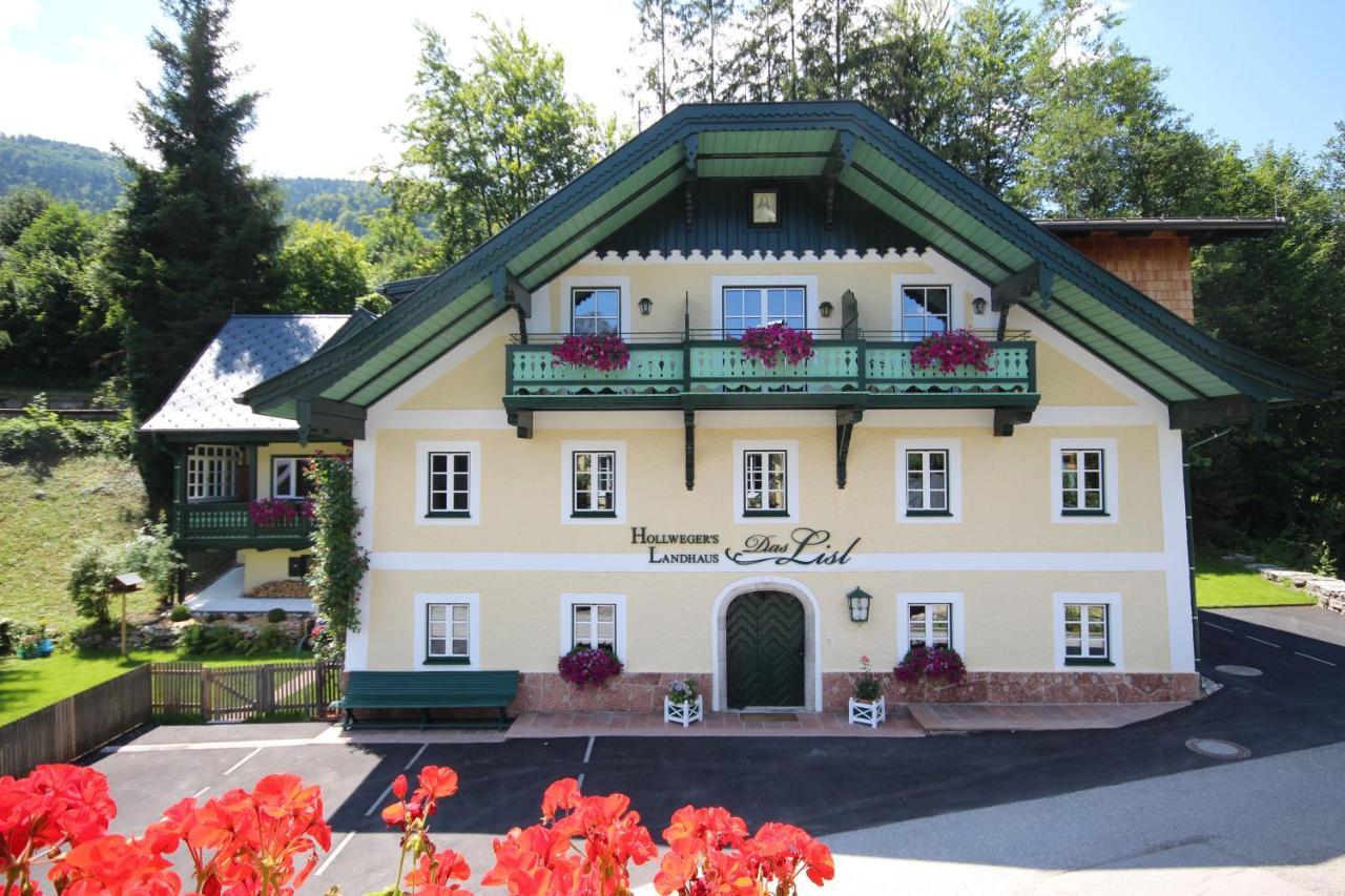 Hollwegers Landhaus Das Lisl — 4-Star Luxury Hotel in Sankt Gilgen, Austria