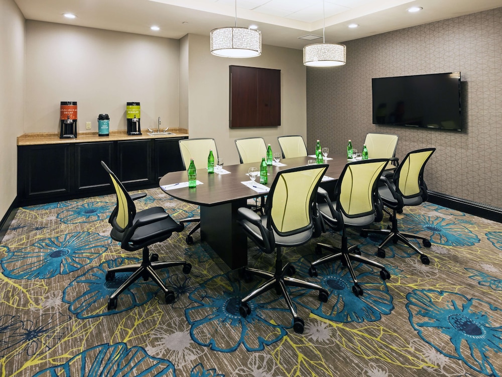Hilton Garden Inn West Little Rock - photo 28
