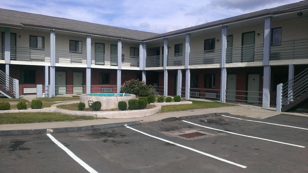 Branford Motel - photo 34