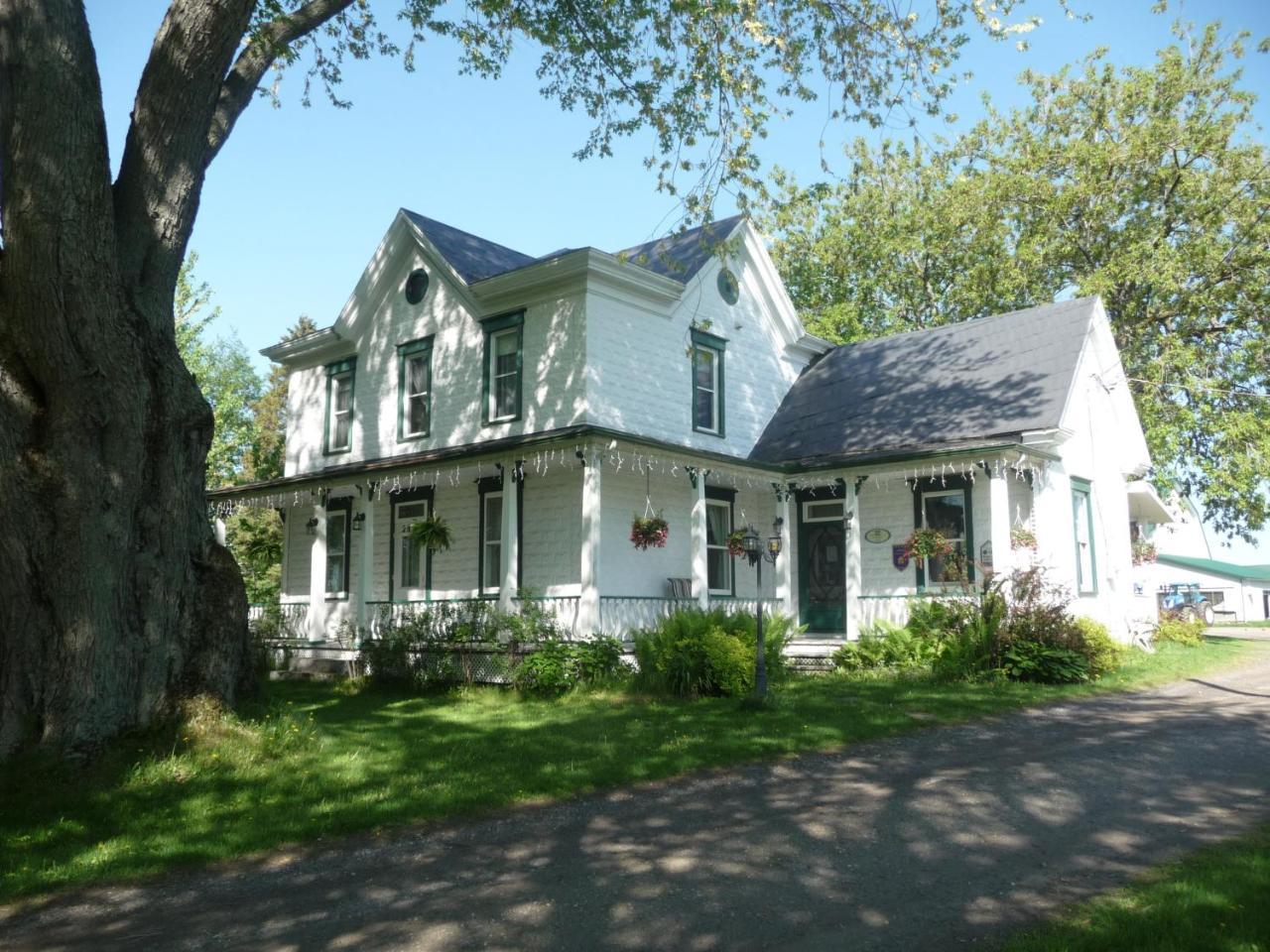 Bij Petros - carbon neutral hotel in Opglabbeek