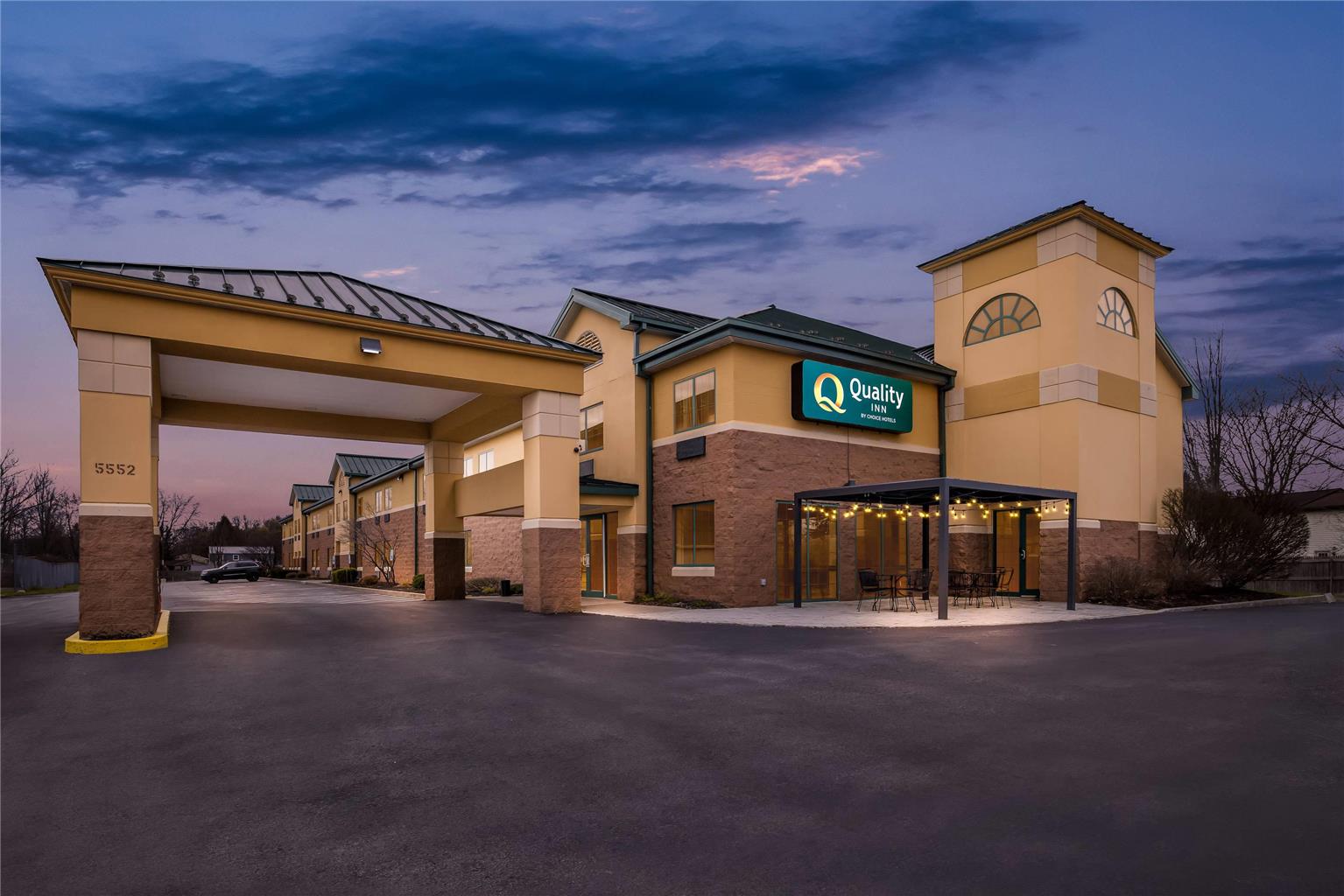 Quality Inn Brewerton Syracuse Oneida Lake Area pet-friendly hotel Brewerton