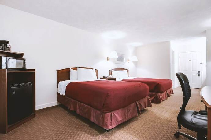 Sky Palace Inn & Suites Mccook - photo 14