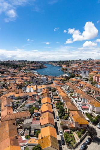 River 9 and City View Porto Gaia by MP — 4-Star Luxury Hotel in Vila Nova De Gaia, Portugal