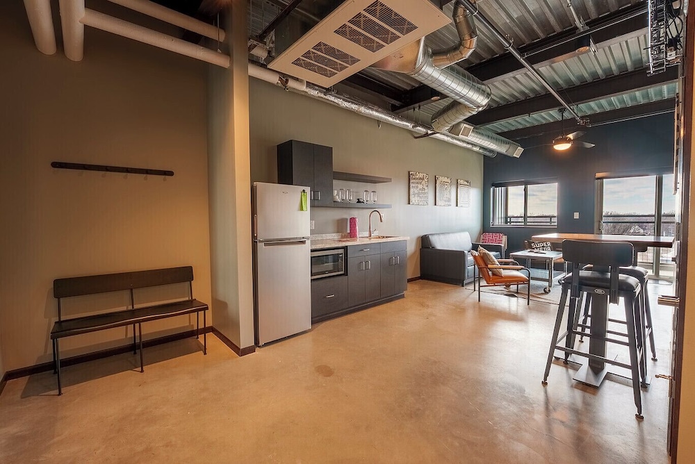 Brewhalla Hotel - photo 9