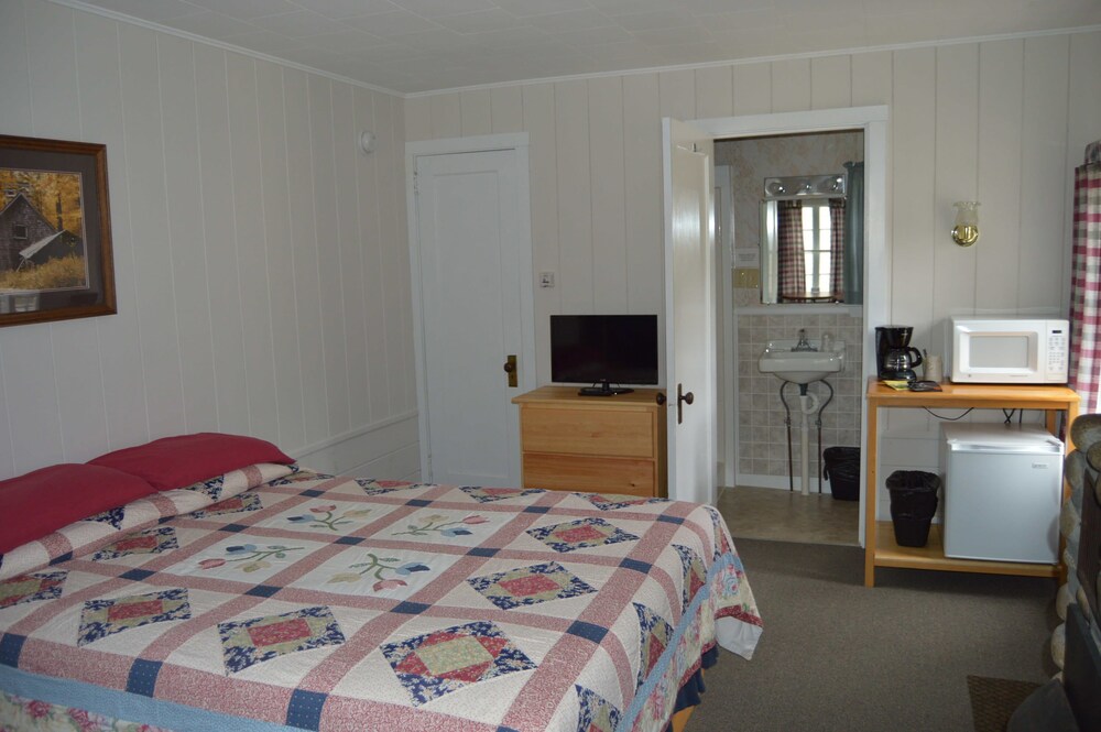 Gilcrest Cottages and Motels - photo 9