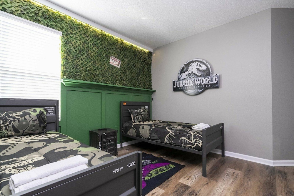 Solterra 12bd 11 5bat Sleeps24 Disney Pool Spa - photo 71