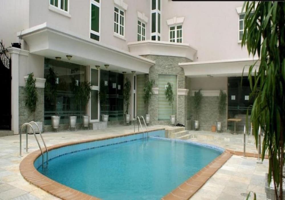 Excel Oriental Hotel & Suites - carbon neutral hotel in Lagos