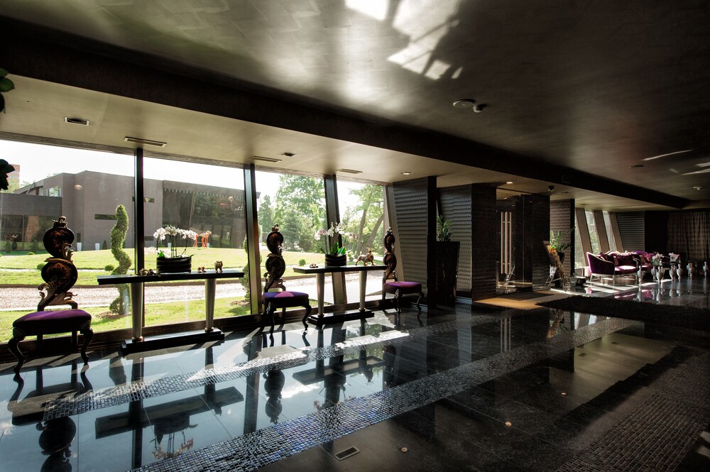 Mona Boutique Hote — Lobnya — photo 3