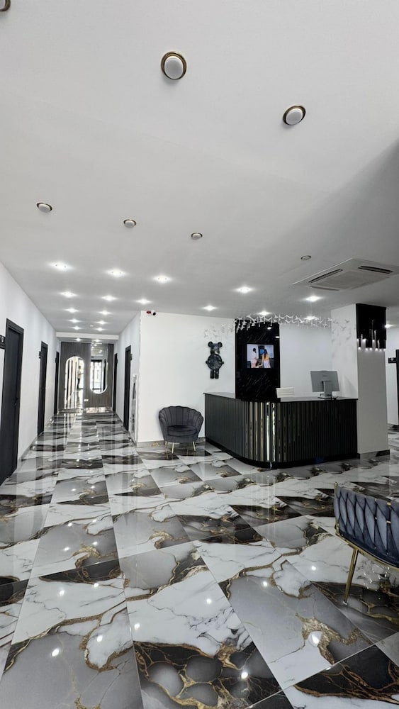 Sim Plaza Hotel — 4-Star Luxury Hotel in Vagharshapat, Armenia