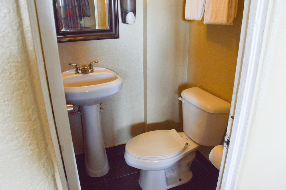 San Marina Motel - photo 26