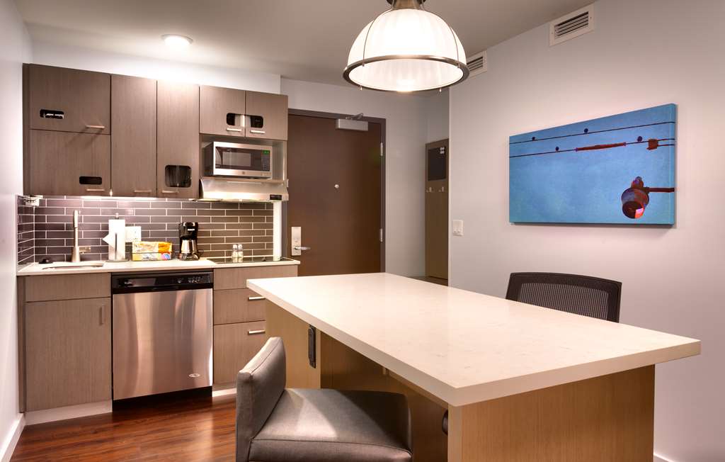Hyatt House Portland Downtown - photo 8