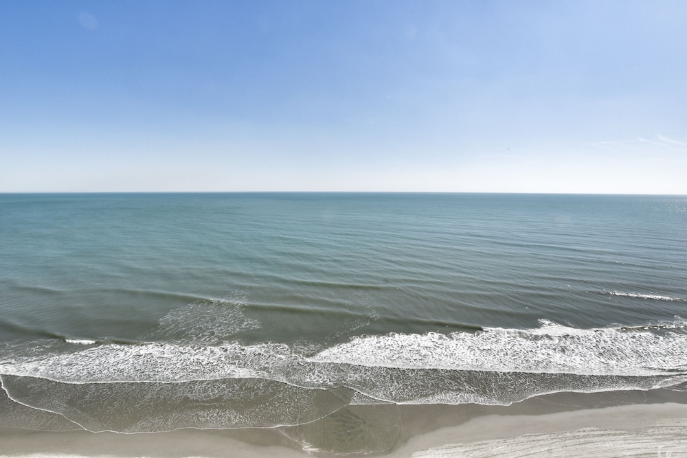 1412 Waters Edge Resort 3 Bedroom Condo by RedAwning - photo 38