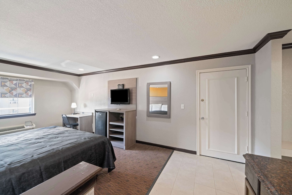 Americas Best Value Inn & Suites Brenham - photo 6