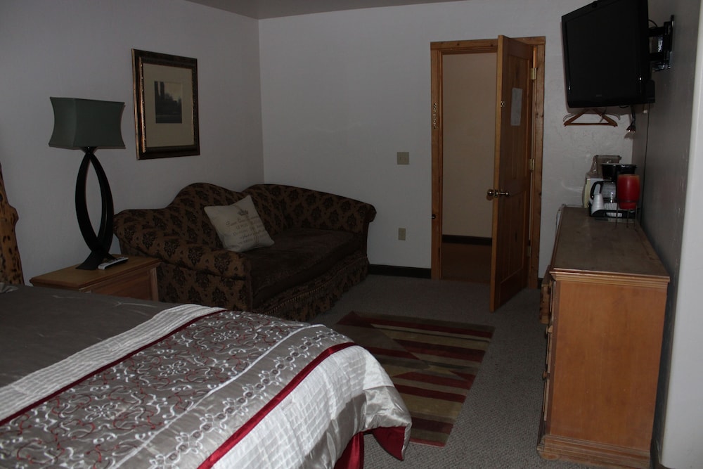 Edelweiss Resort and Restaurant - photo 7