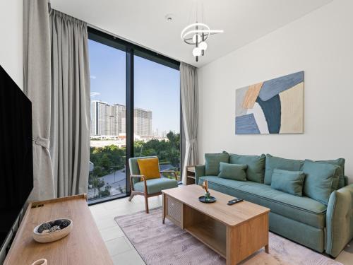 Luxury apartment in Sobha Hartland Waves near Dubai mall and Burj Khalifa — 4-Star Luxury Hotel in Dubai, United Arab Emirates