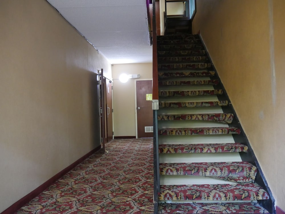 Sun Inn Motel - photo 22
