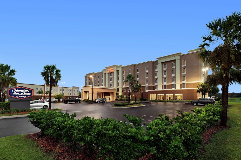 Hampton Inn & Suites Brunswick - photo 37