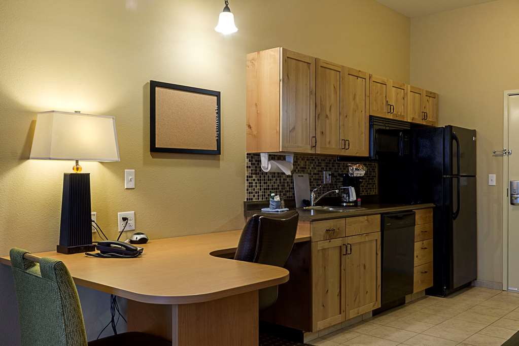 MainStay Suites Williston - photo 10