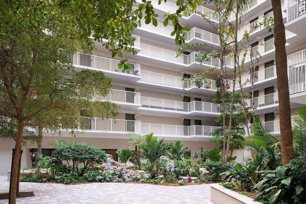 Avanti Palms Resort and Conference Center - photo 2