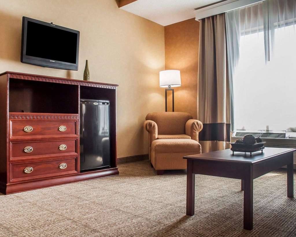 Quality Inn Near Walden Galleria Mall - photo 21