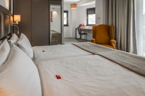 Charm Boutique Hotel — Satu Mare — photo 4