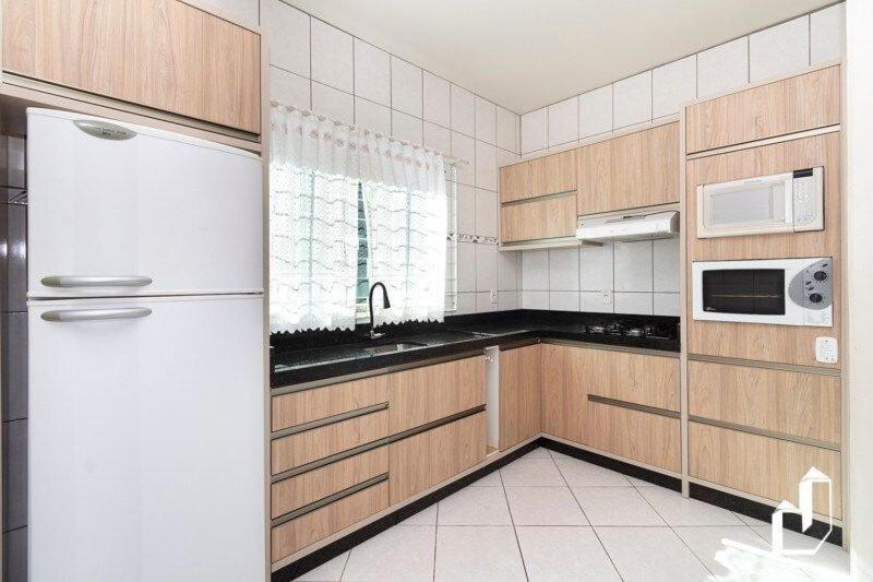 Casa Com 04 Dormitorios