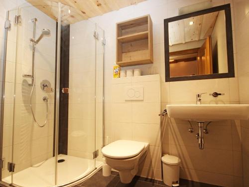 Apartment Werner by Interhome — 4-Star Luxury Hotel in Pettneu, Austria
