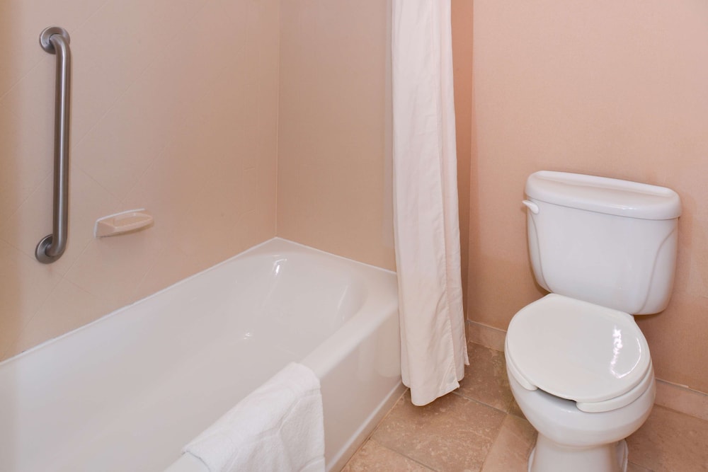 Hampton Inn by Hilton Litchfield - photo 28