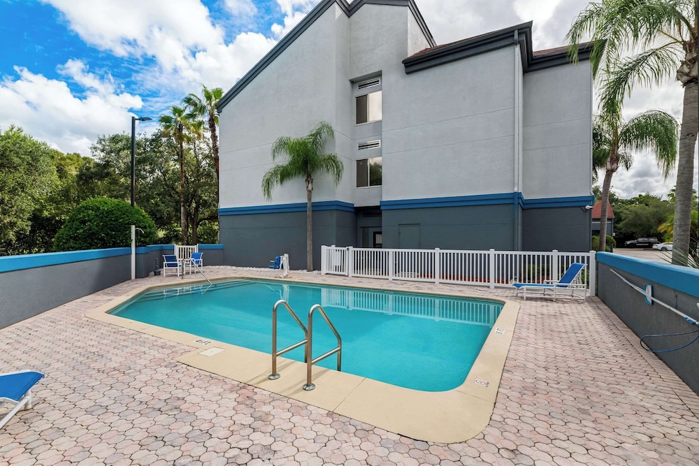 Suburban Studios Orlando Ocoee Winter Garden - photo 22