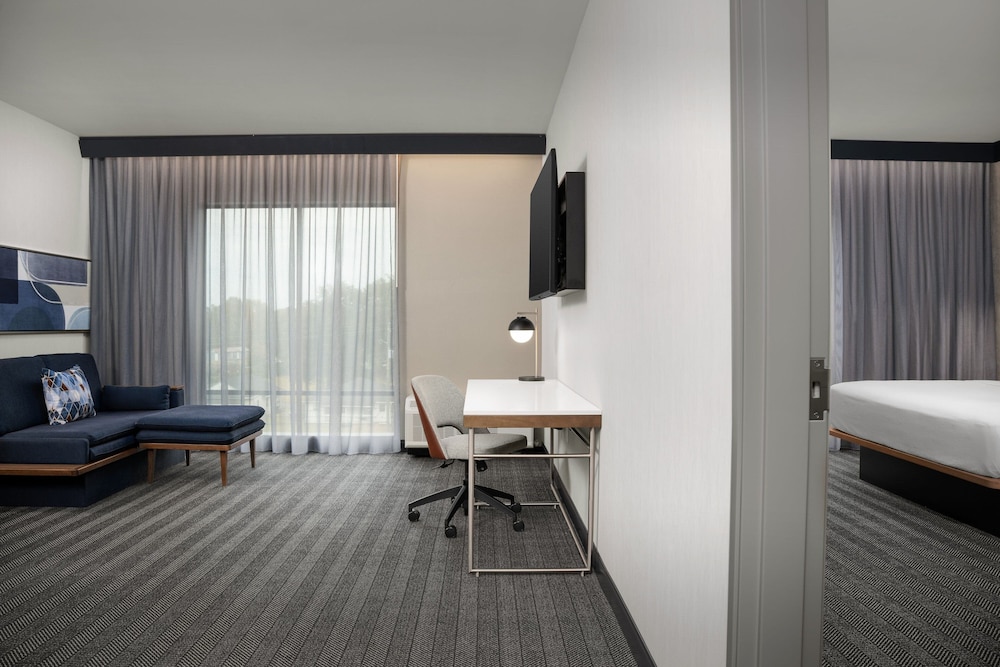 Courtyard by Marriott Northport University of Alabama - photo 14