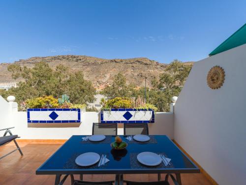 Amarre Pool - carbon neutral hotel in Unknown City